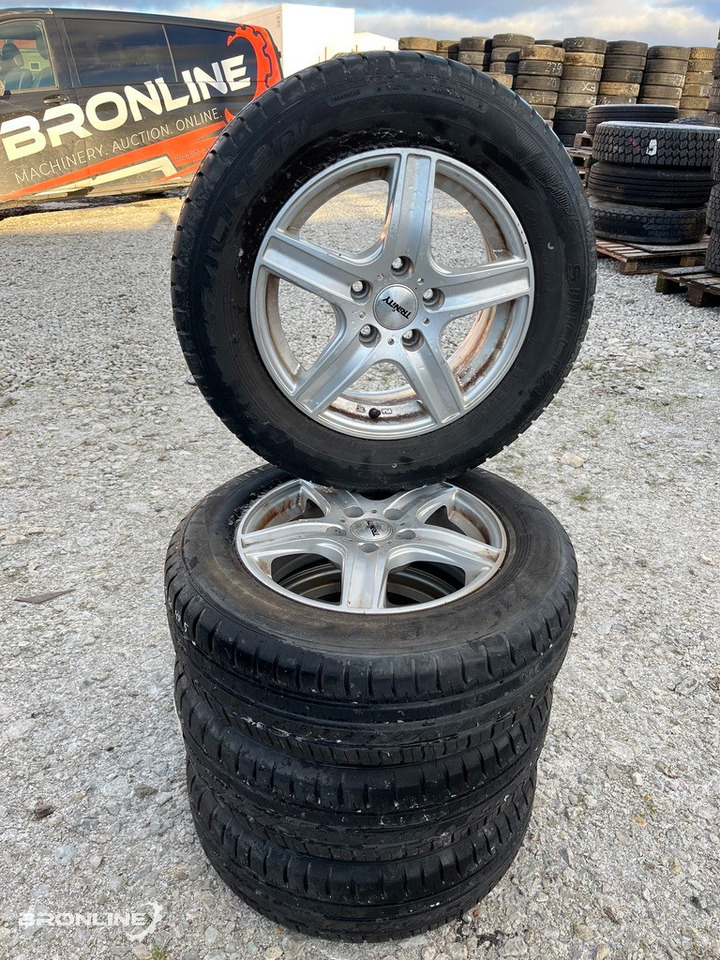 Veljekomplekt suverehvidega 195/65/R15 - Комплект колела за Лекотоварен автомобил: снимка 2 Veljekomplekt suverehvidega 195/65/R15 - Комплект колела за Лекотоварен автомобил: снимка 2