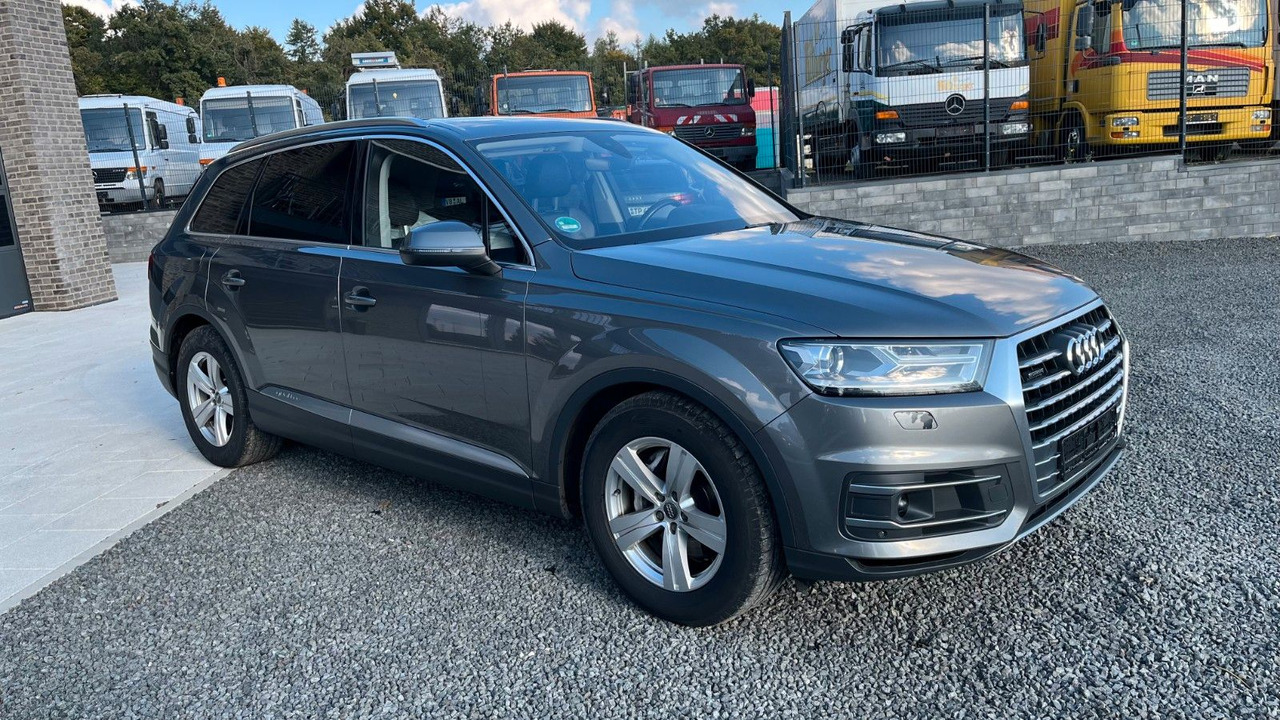 Audi Q7 3.0 TDI quattro Standheizung Allradlenkung - Джип: снимка 3 Audi Q7 3.0 TDI quattro Standheizung Allradlenkung - Джип: снимка 3