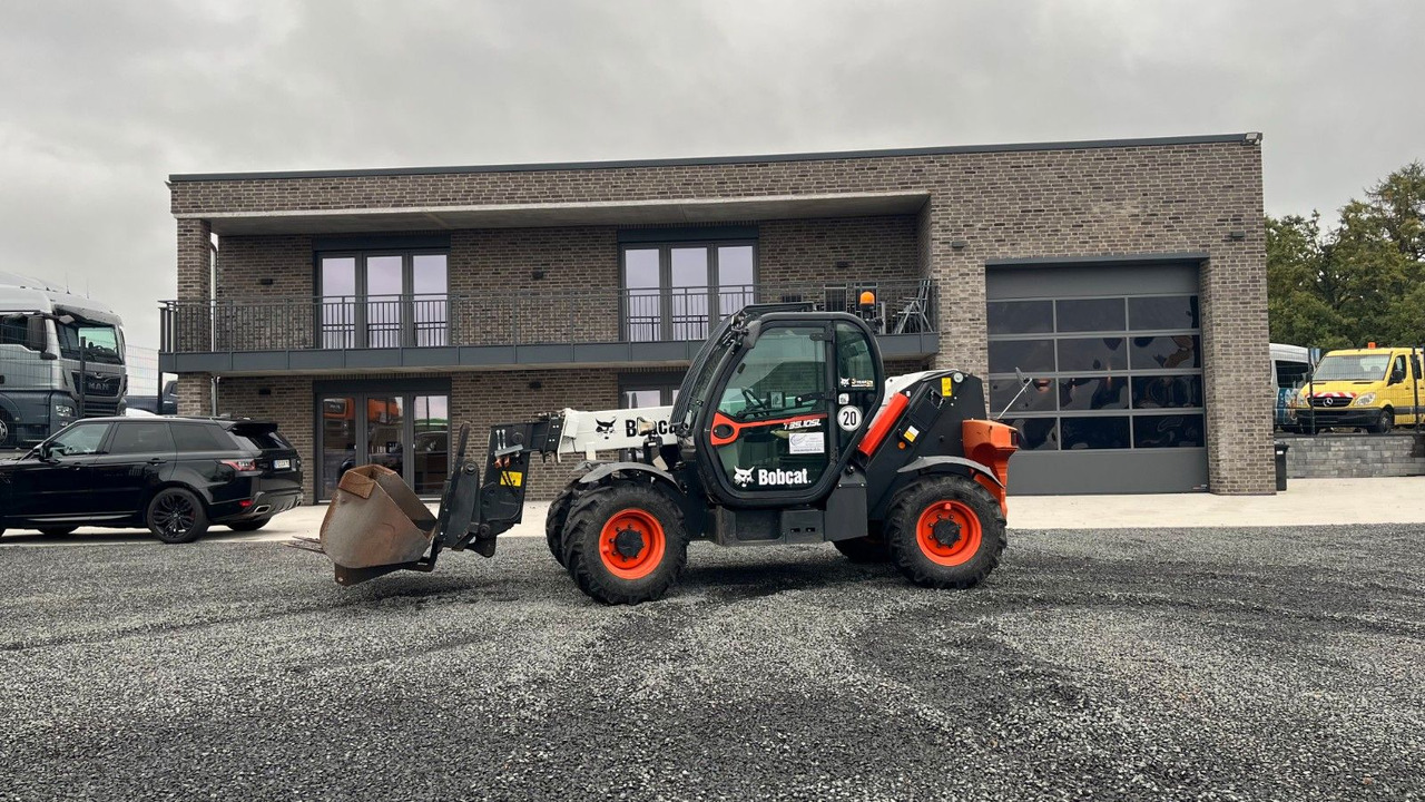 Bobcat T35.105LB Teleskoplader 7600 Kg Gabel Schaufel - Колесен товарач: снимка 1 Bobcat T35.105LB Teleskoplader 7600 Kg Gabel Schaufel - Колесен товарач: снимка 1