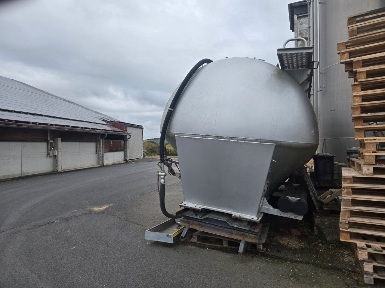 Feldbinder Silo Waage 31.000 Ltr - Цистерна за насипни товари: снимка 2 Feldbinder Silo Waage 31.000 Ltr - Цистерна за насипни товари: снимка 2