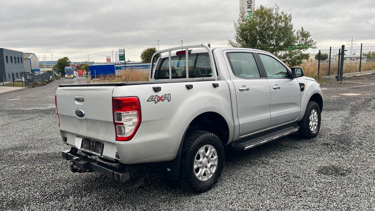 Ford Ranger XLT Doppelkabine 4x4 - Джип: снимка 4 Ford Ranger XLT Doppelkabine 4x4 - Джип: снимка 4