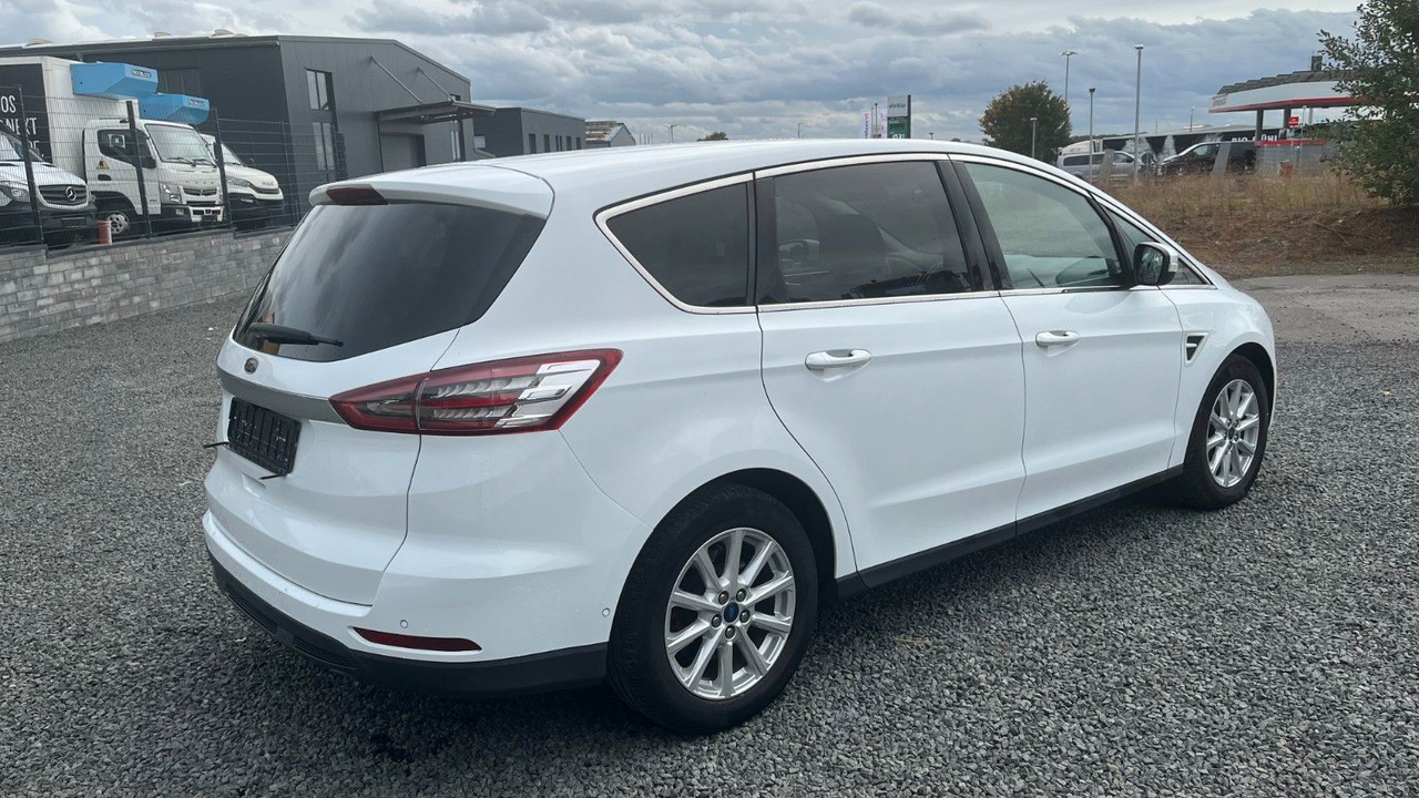 Ford S-Max S-MAX Titanium 2.0 TDCI - Комби: снимка 4 Ford S-Max S-MAX Titanium 2.0 TDCI - Комби: снимка 4