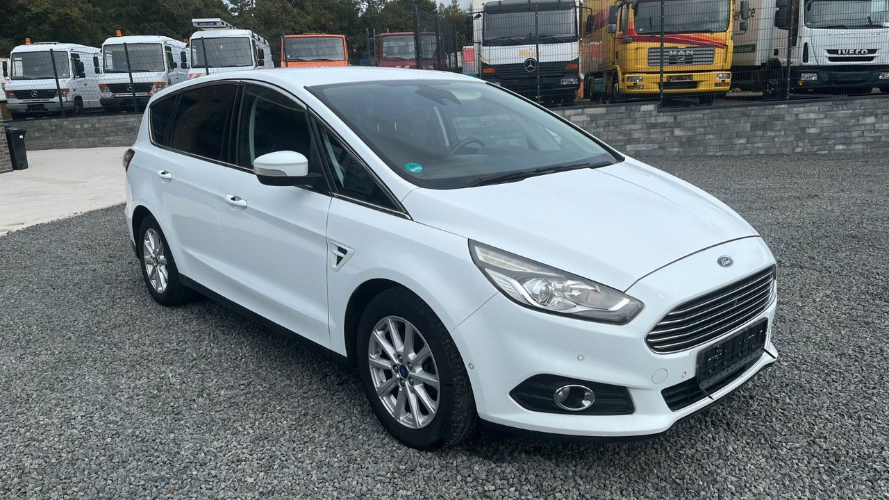 Ford S-Max S-MAX Titanium 2.0 TDCI - Комби: снимка 3 Ford S-Max S-MAX Titanium 2.0 TDCI - Комби: снимка 3