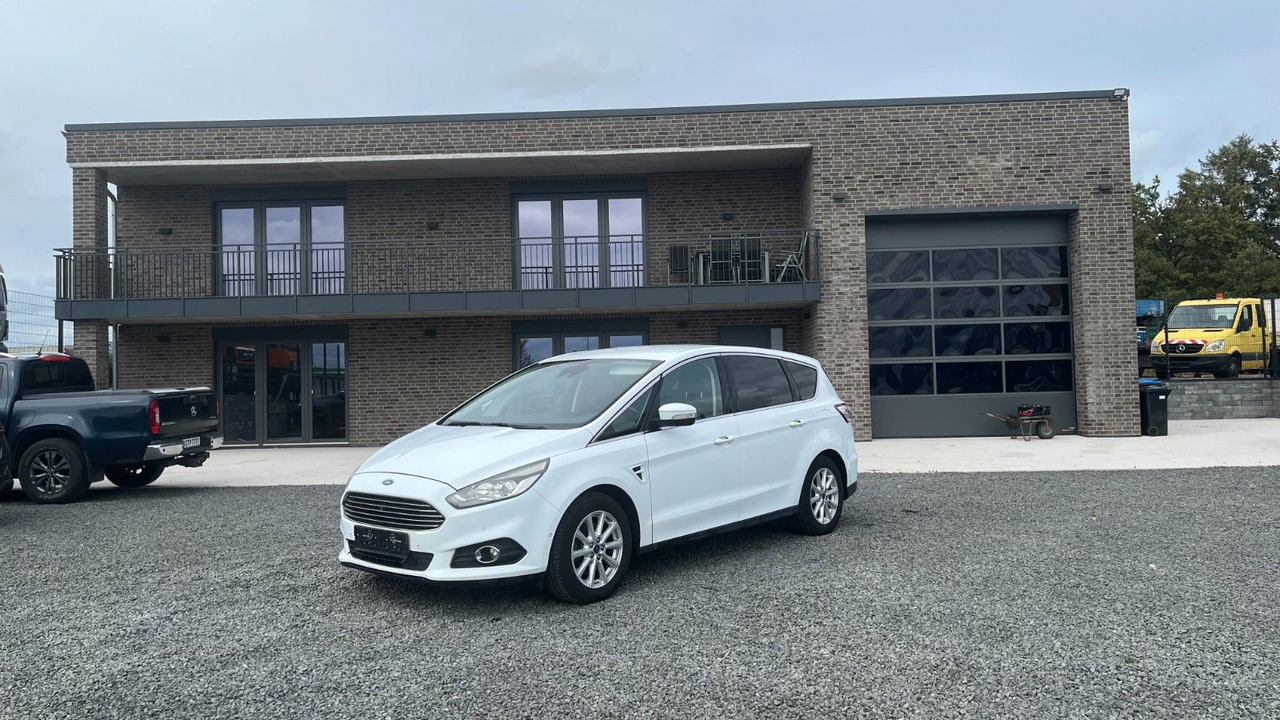 Ford S-Max S-MAX Titanium 2.0 TDCI - Комби: снимка 1 Ford S-Max S-MAX Titanium 2.0 TDCI - Комби: снимка 1