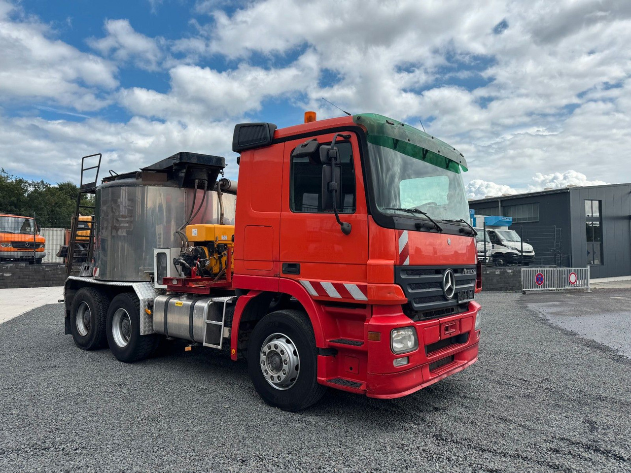 Mercedes-Benz Actros 2641 LS 6x4 Asphaltkocher 6x4 - Камион: снимка 5 Mercedes-Benz Actros 2641 LS 6x4 Asphaltkocher 6x4 - Камион: снимка 5
