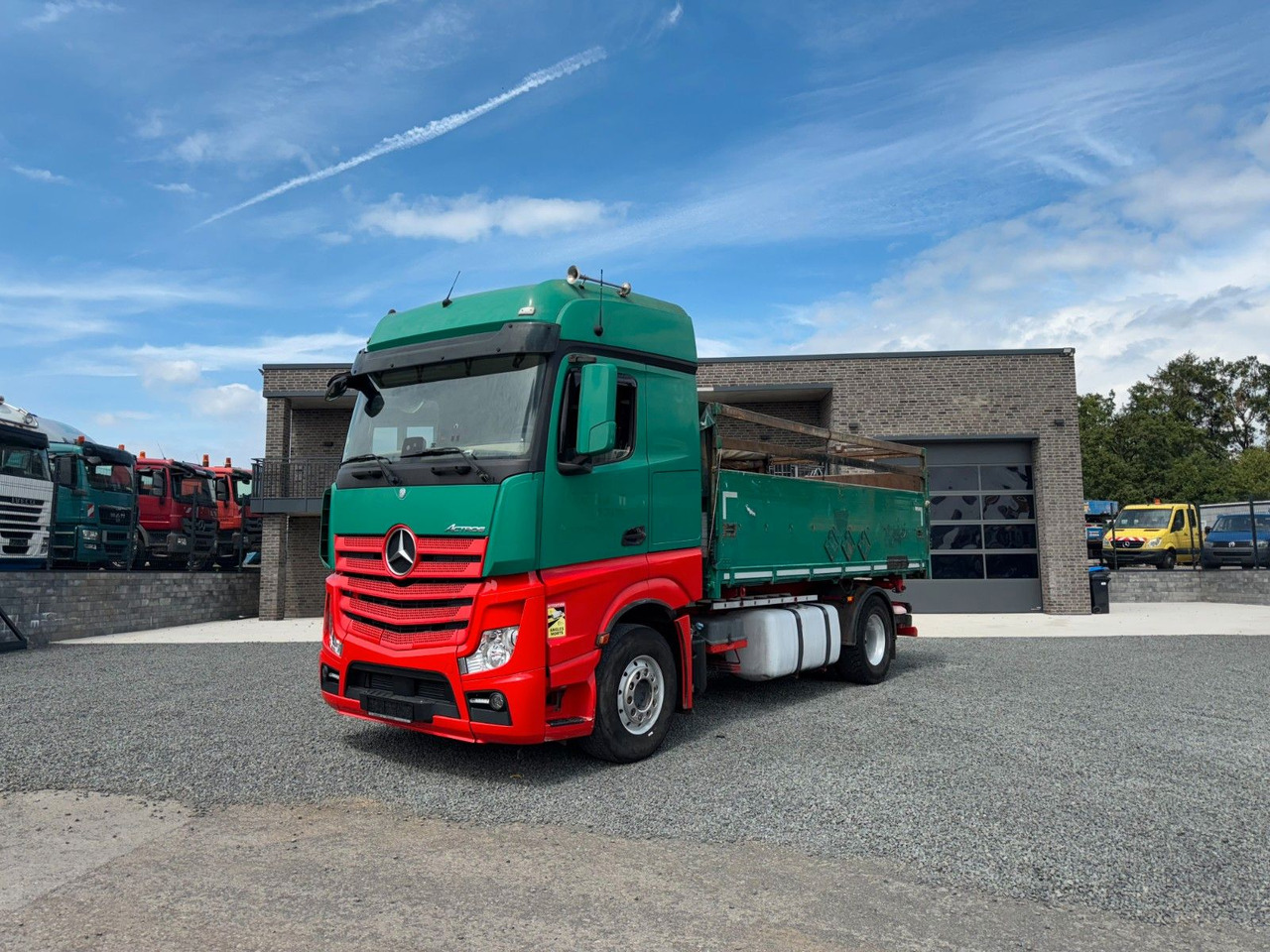 Mercedes-Benz Actros 1842 Kipper Dreiseitenkipper - Самосвал камион: снимка 3 Mercedes-Benz Actros 1842 Kipper Dreiseitenkipper - Самосвал камион: снимка 3