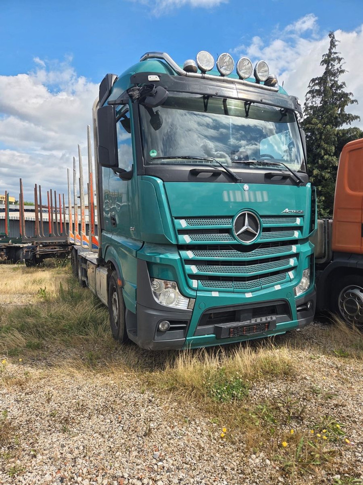 Mercedes-Benz Actros 2648 Holztransporter Kran Vorbereitet - Камион за дърва: снимка 1 Mercedes-Benz Actros 2648 Holztransporter Kran Vorbereitet - Камион за дърва: снимка 1