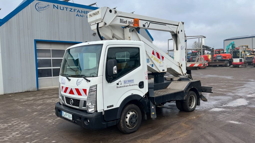 Nissan P200A-NC Steiger Hebebühne Hubarbeitsbühne 17M - Автовишка, Лекотоварен автомобил: снимка 2 Nissan P200A-NC Steiger Hebebühne Hubarbeitsbühne 17M - Автовишка, Лекотоварен автомобил: снимка 2
