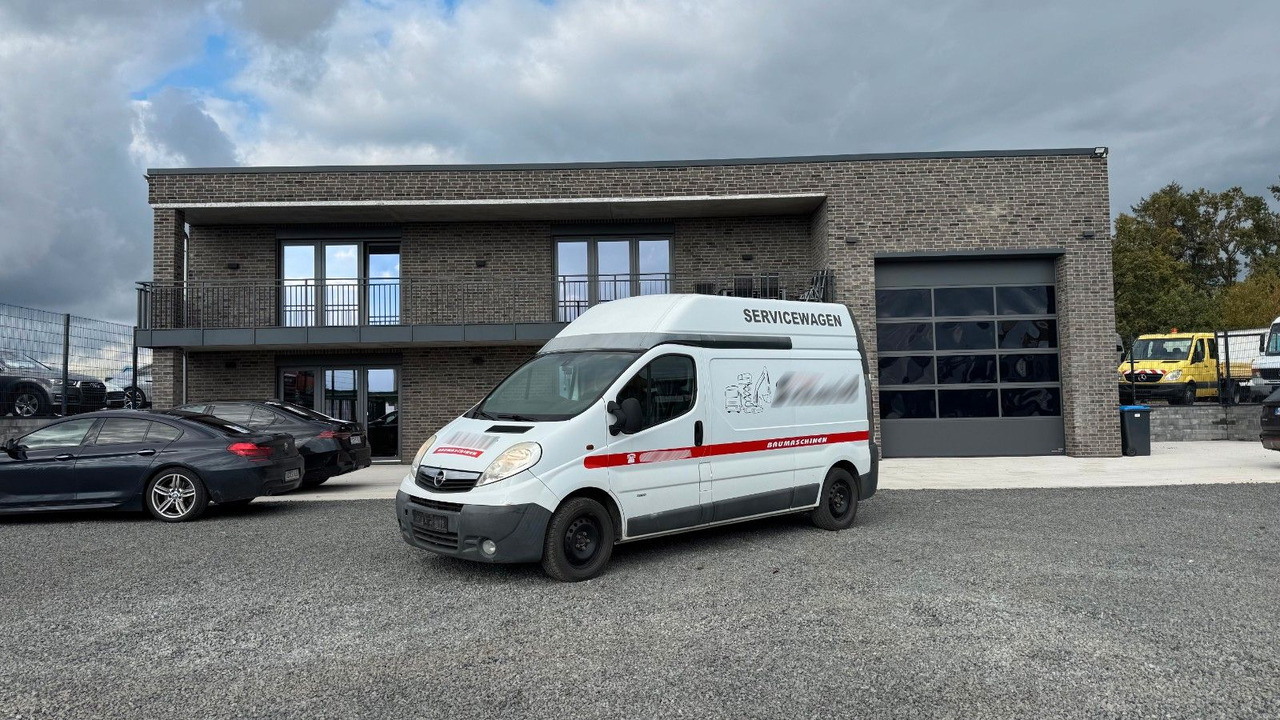 Opel Vivaro Kasten Klima Hoch - Малък ван: снимка 1 Opel Vivaro Kasten Klima Hoch - Малък ван: снимка 1