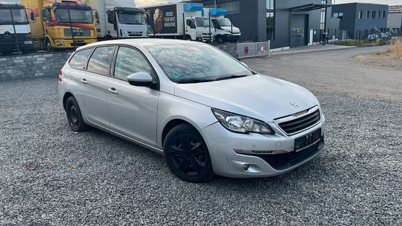 Peugeot 308 SW Active - Комби: снимка 3 Peugeot 308 SW Active - Комби: снимка 3