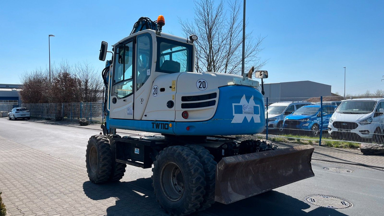 Terex TW110 Mobilbagger Verstellausleger 11000Kg - Колесен багер: снимка 3 Terex TW110 Mobilbagger Verstellausleger 11000Kg - Колесен багер: снимка 3
