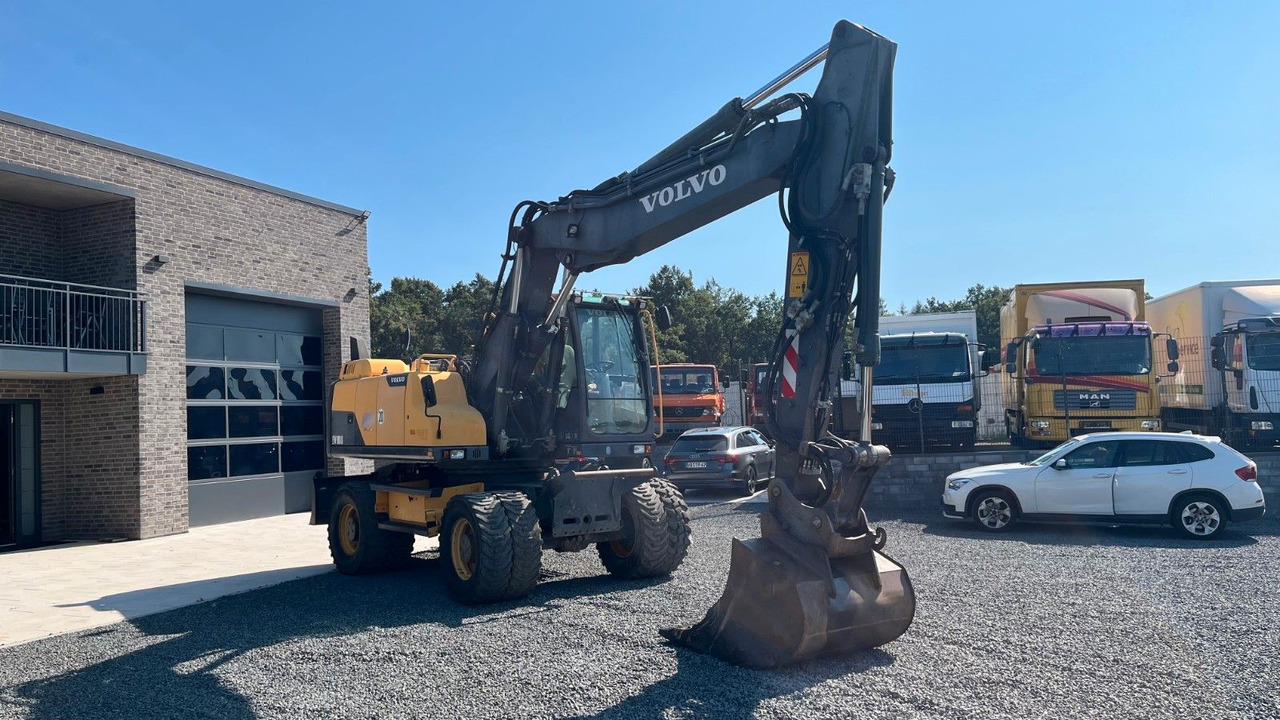 Volvo EW180D 20500 Kg Verstellausleger OilQuick - Колесен багер: снимка 2 Volvo EW180D 20500 Kg Verstellausleger OilQuick - Колесен багер: снимка 2