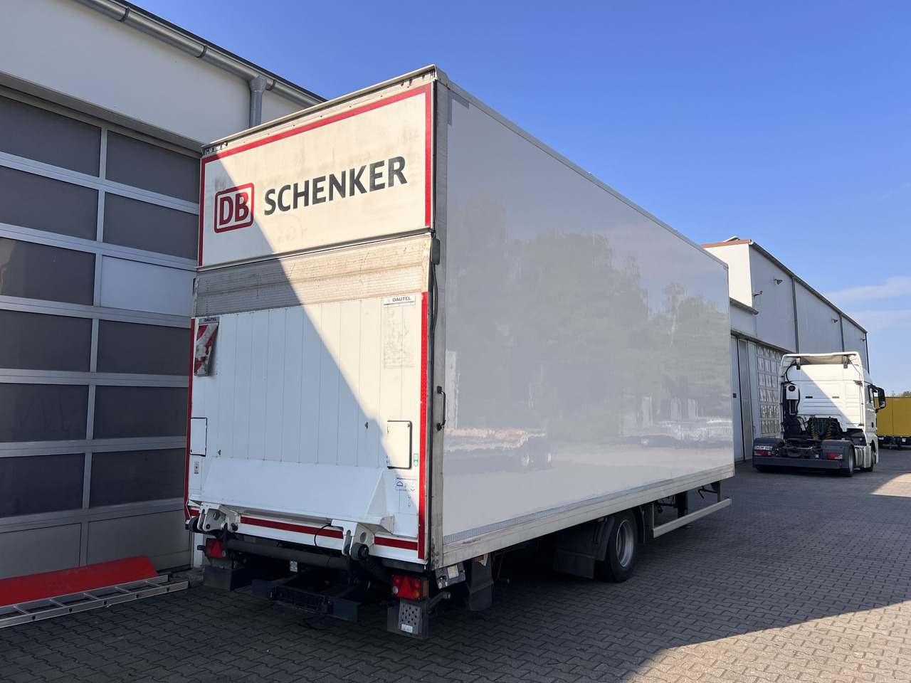 Ackermann Z-KA-F10.5/7,6 1 Achs Kofferanhänger, Ladebordwand - Затворена каросерия ремарке: снимка 4 Ackermann Z-KA-F10.5/7,6 1 Achs Kofferanhänger, Ladebordwand - Затворена каросерия ремарке: снимка 4