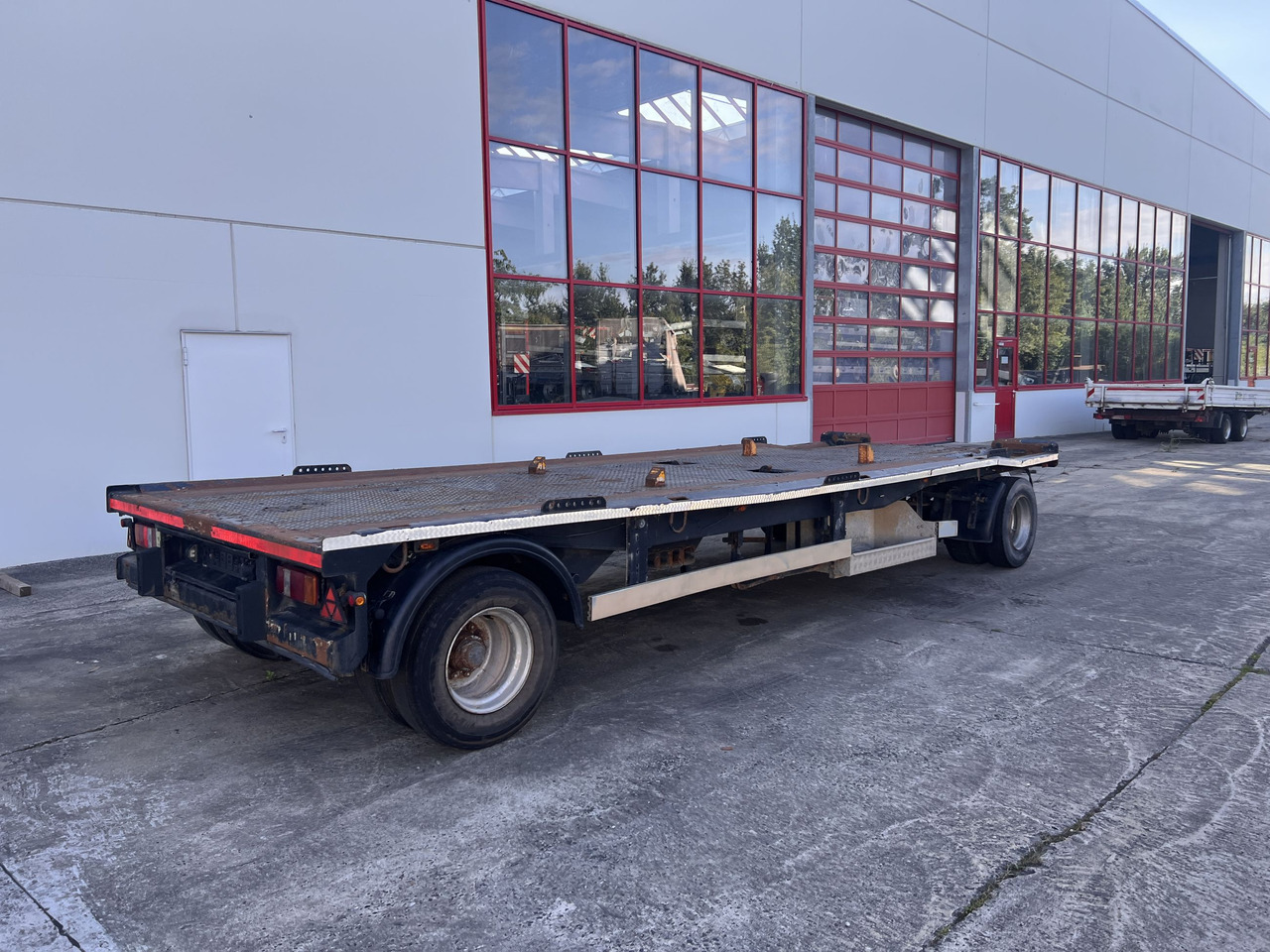 Dinkel DAC 18000 2 Achs Kombi- Anhänger für Abroll- oder Absetzmulden oder Tieflader - Бордово ремарке/ Платформа: снимка 5 Dinkel DAC 18000 2 Achs Kombi- Anhänger für Abroll- oder Absetzmulden oder Tieflader - Бордово ремарке/ Платформа: снимка 5