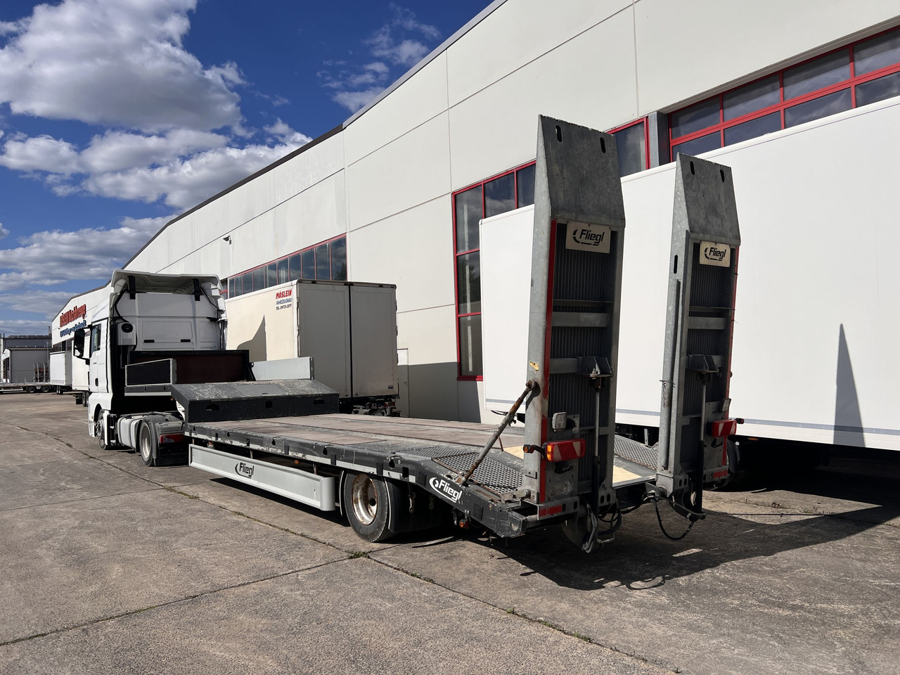 Fliegl SES210 1 Achs Satteltieflader - Нискорамна площадка полуремарке: снимка 5 Fliegl SES210 1 Achs Satteltieflader - Нискорамна площадка полуремарке: снимка 5