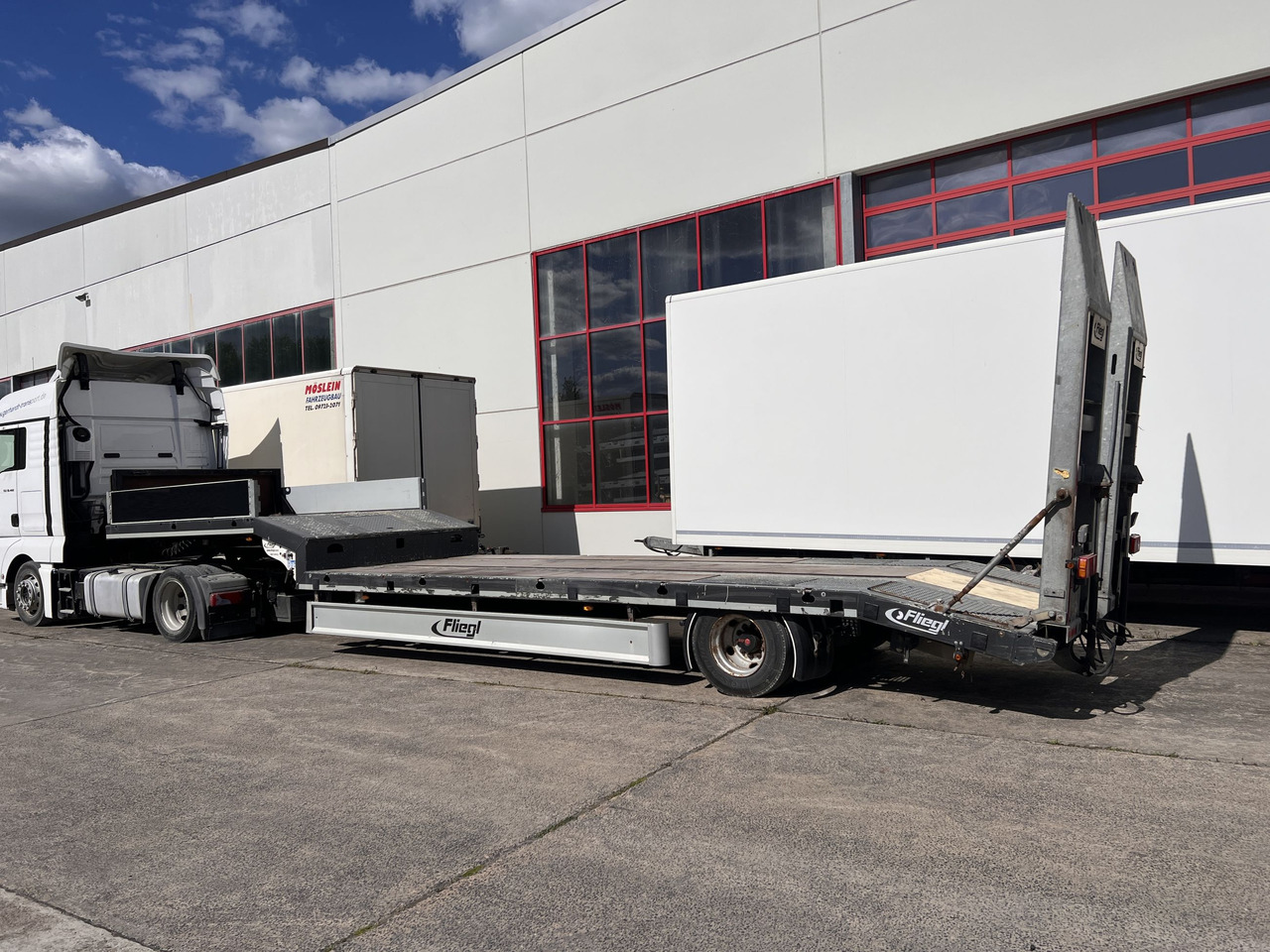 Fliegl SES210 1 Achs Satteltieflader - Нискорамна площадка полуремарке: снимка 2 Fliegl SES210 1 Achs Satteltieflader - Нискорамна площадка полуремарке: снимка 2