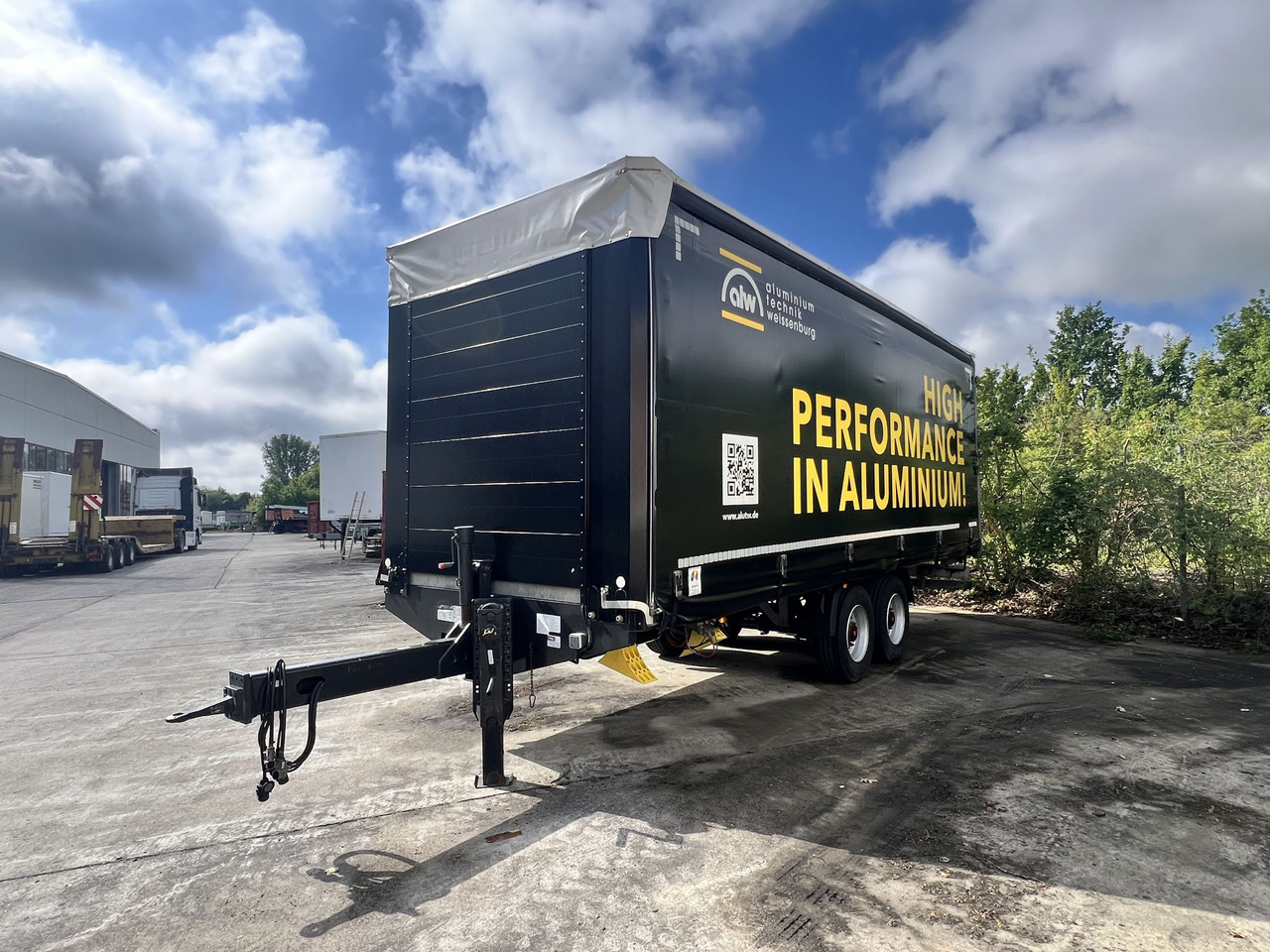 Fliegl TPS135 13,5 t Tandemplanenanhänger, neuwertig - Брезентово ремарке: снимка 4 Fliegl TPS135 13,5 t Tandemplanenanhänger, neuwertig - Брезентово ремарке: снимка 4