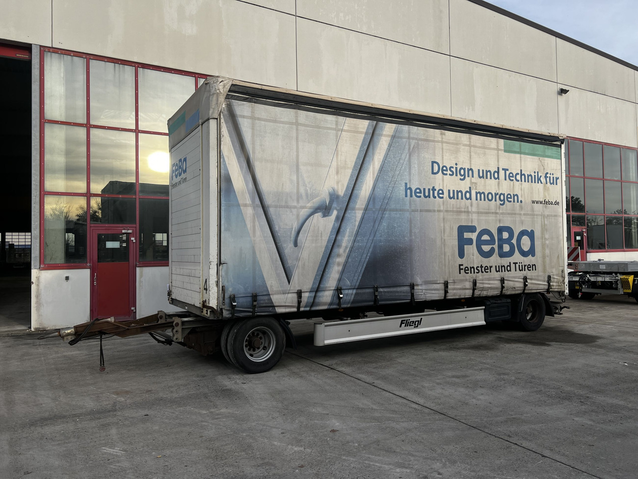 Fliegl ZPS180 2 Achs Jumbo- Planenanhänger - Брезентово ремарке: снимка 1 Fliegl ZPS180 2 Achs Jumbo- Planenanhänger - Брезентово ремарке: снимка 1