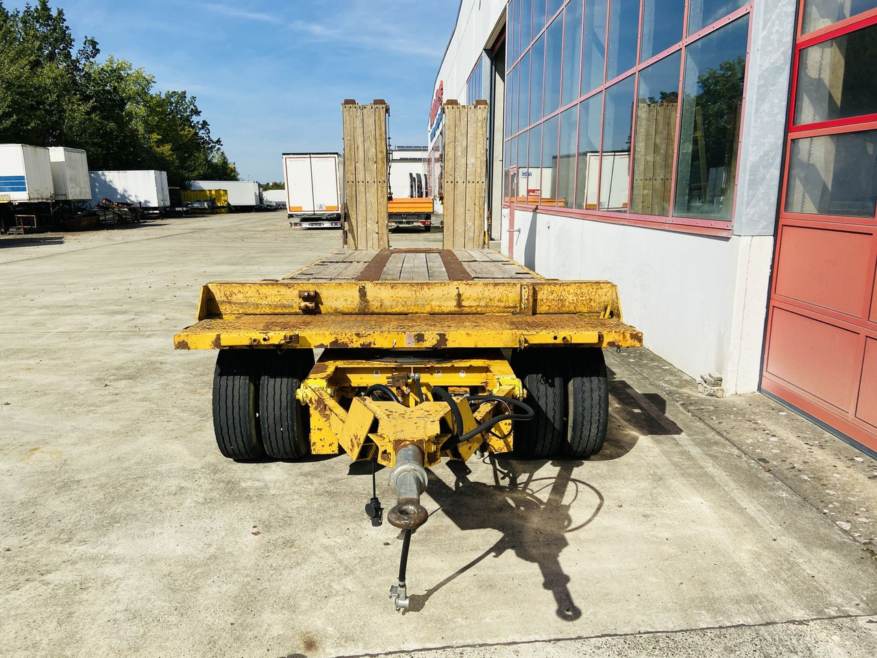 Goldhofer 3 Achs Tiefladeranhänger - Нискорамна площадка ремарке: снимка 4 Goldhofer 3 Achs Tiefladeranhänger - Нискорамна площадка ремарке: снимка 4