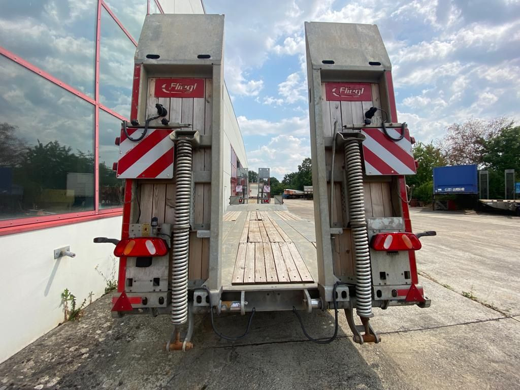 Goldhofer t3 3 Achs Tiefladeranhänger - Нискорамна площадка ремарке: снимка 5 Goldhofer t3 3 Achs Tiefladeranhänger - Нискорамна площадка ремарке: снимка 5