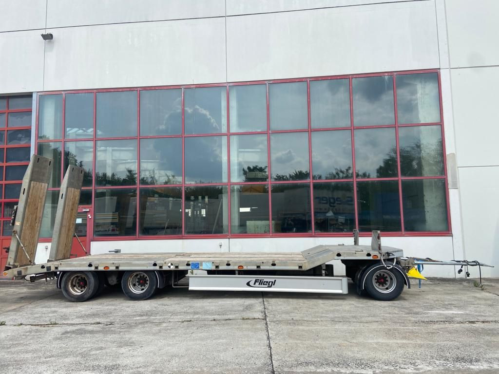 Goldhofer t3 3 Achs Tiefladeranhänger - Нискорамна площадка ремарке: снимка 3 Goldhofer t3 3 Achs Tiefladeranhänger - Нискорамна площадка ремарке: снимка 3