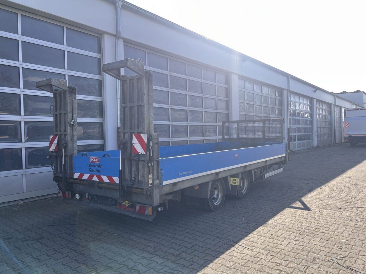 Humbaur 13,6 t Tandemtieflader - Нискорамна площадка ремарке: снимка 5 Humbaur 13,6 t Tandemtieflader - Нискорамна площадка ремарке: снимка 5