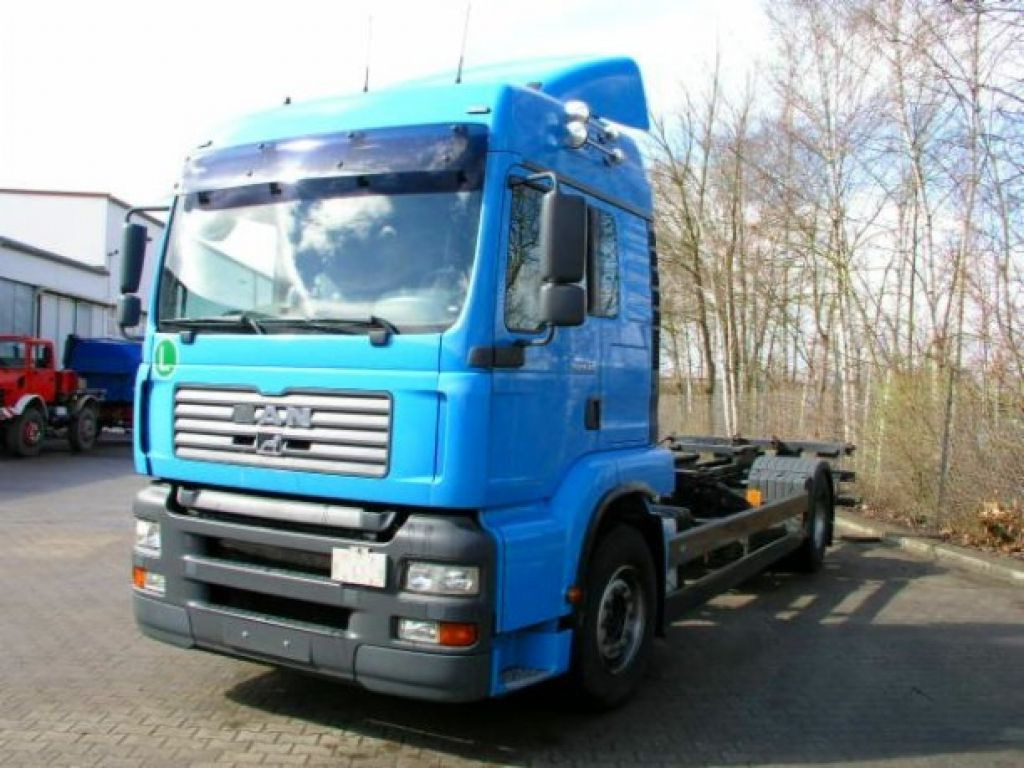 MAN 18.410 TGA2 Achs BDF- LKW - Контейнеровоз/ Сменна каросерия камион: снимка 2 MAN 18.410 TGA2 Achs BDF- LKW - Контейнеровоз/ Сменна каросерия камион: снимка 2