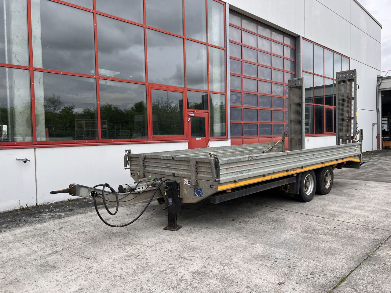 Möslein 13 t Tandemtieflader - Нискорамна площадка ремарке: снимка 3 Möslein 13 t Tandemtieflader - Нискорамна площадка ремарке: снимка 3