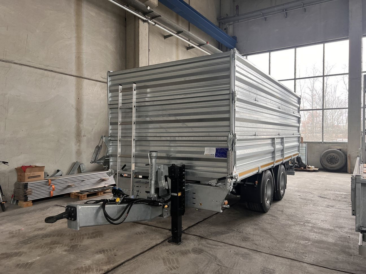 Möslein 19 t Tandem Kipper Tieflader2 x Aufsatzbordwänd - Самосвал ремарке: снимка 3 Möslein 19 t Tandem Kipper Tieflader2 x Aufsatzbordwänd - Самосвал ремарке: снимка 3