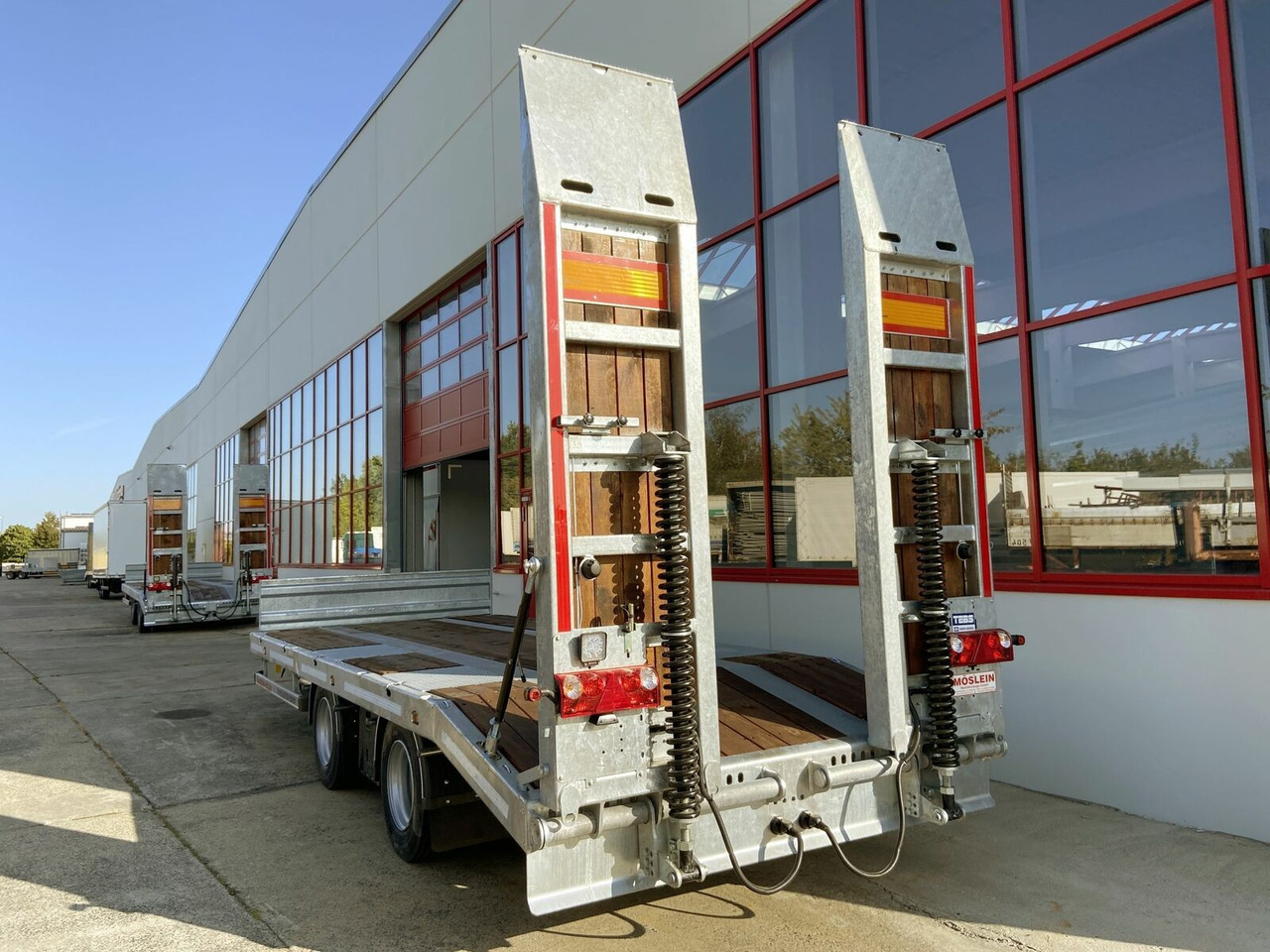 Нискорамна площадка ремарке Möslein  21 t Tandemtieflader, Luftgefedert, NEU: снимка 7