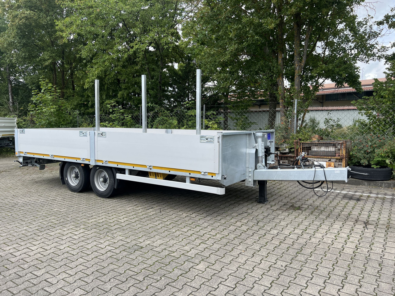 Möslein THT 11 G 6,2 L Tandem- Pritschenanhänger- Tieflader - Бордово ремарке/ Платформа: снимка 1 Möslein THT 11 G 6,2 L Tandem- Pritschenanhänger- Tieflader - Бордово ремарке/ Платформа: снимка 1