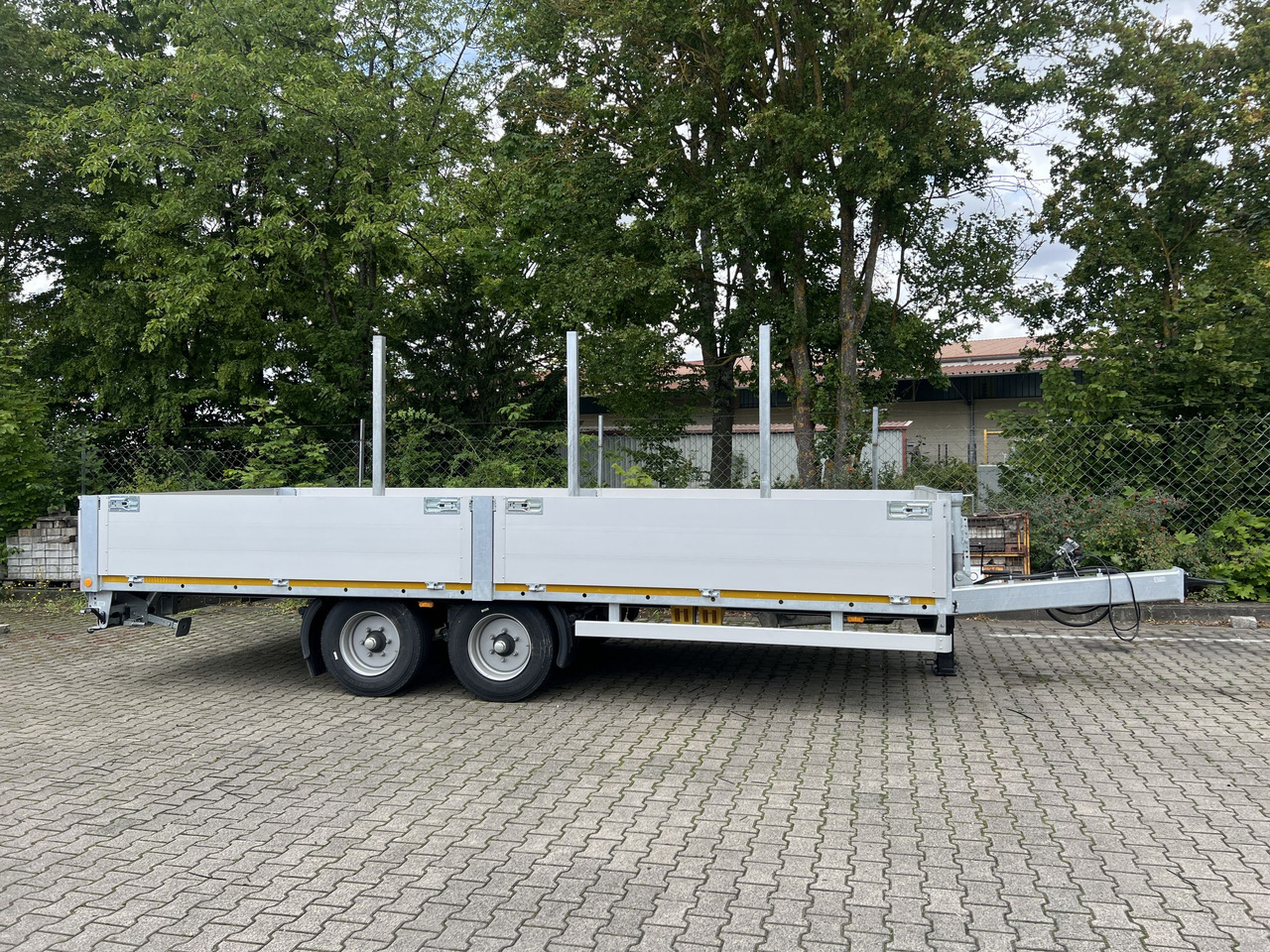 Möslein THT 11- G 6,2 Tandem Pritsche- Tieflader mit Rungentaschen - Бордово ремарке/ Платформа: снимка 1 Möslein THT 11- G 6,2 Tandem Pritsche- Tieflader mit Rungentaschen - Бордово ремарке/ Платформа: снимка 1
