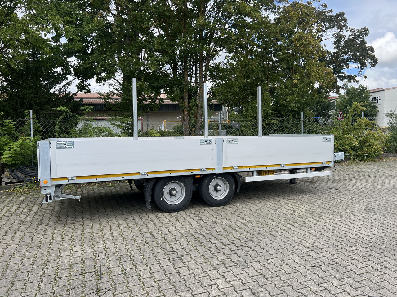 Möslein THT 11- G 7,2 Tandem- Pritschenanhänger- Tieflader - Бордово ремарке/ Платформа: снимка 1 Möslein THT 11- G 7,2 Tandem- Pritschenanhänger- Tieflader - Бордово ремарке/ Платформа: снимка 1