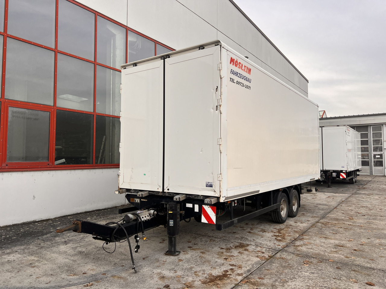 Möslein TKO 105 D Schwebheim Tandem- Koffer- Anhänger, Durchladbar - Затворена каросерия ремарке: снимка 3 Möslein TKO 105 D Schwebheim Tandem- Koffer- Anhänger, Durchladbar - Затворена каросерия ремарке: снимка 3