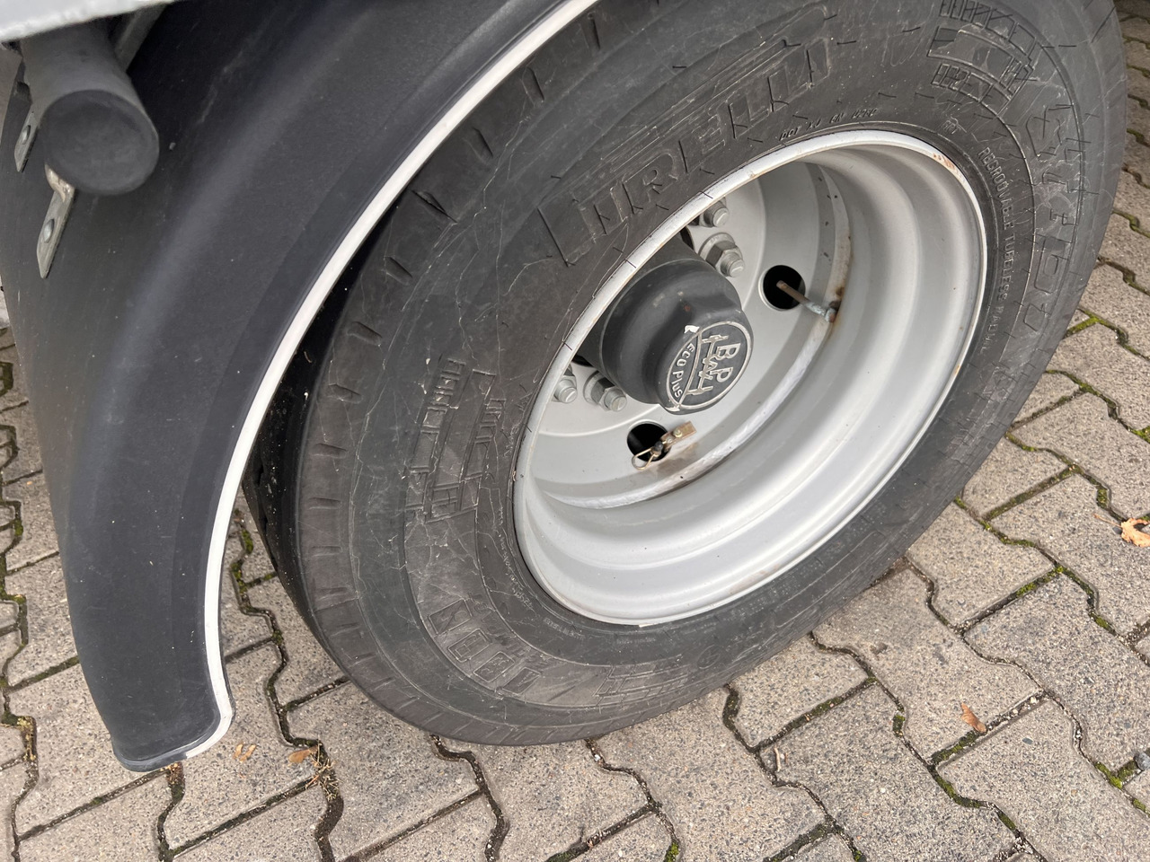 Нискорамна площадка ремарке За превоз на тежка техника Möslein TO 3 F Schwebheim 3 Achs Tiefladeranhänger: снимка 7 Нискорамна площадка ремарке За превоз на тежка техника Möslein TO 3 F Schwebheim 3 Achs Tiefladeranhänger: снимка 7