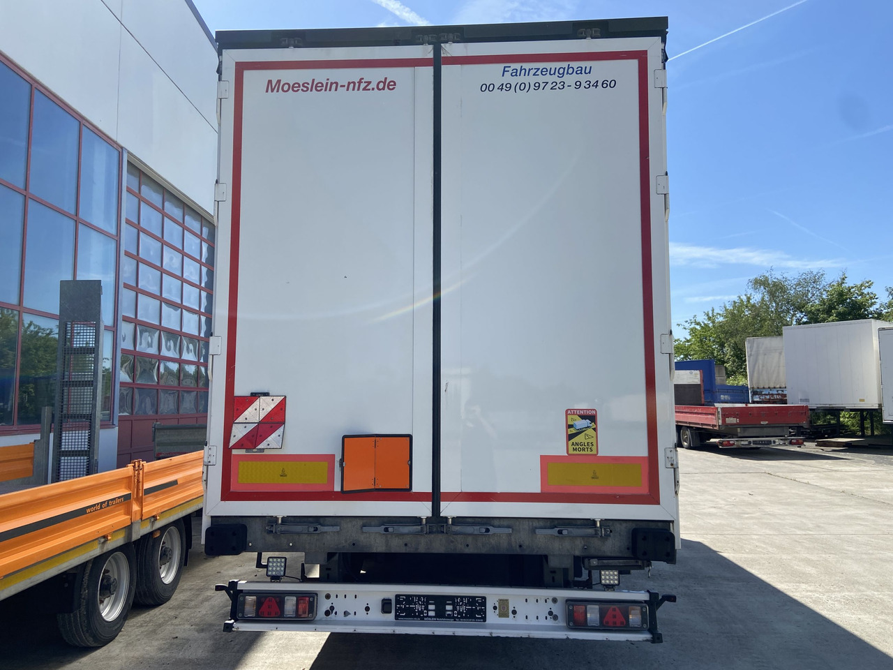 Möslein TPW 105 D Schwebheim Tandem- Planenanhänger Durchladbar - Брезентово ремарке: снимка 5 Möslein TPW 105 D Schwebheim Tandem- Planenanhänger Durchladbar - Брезентово ремарке: снимка 5