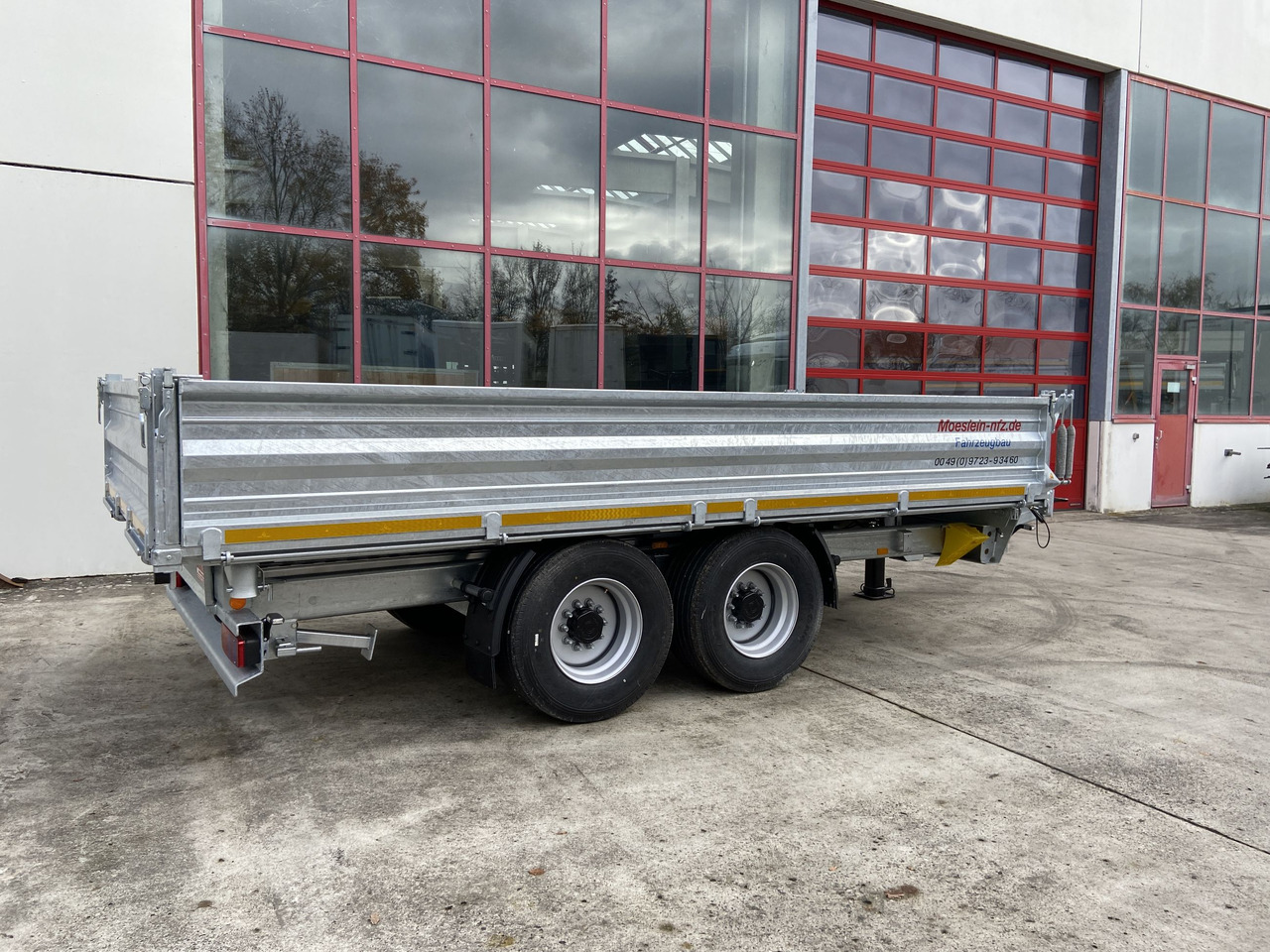 Нови Самосвал ремарке Möslein TTD 14 Schwebheim  14 t Tandemkipper Tieflader Breite Reifen-- Neufahrzeug --: снимка 7
