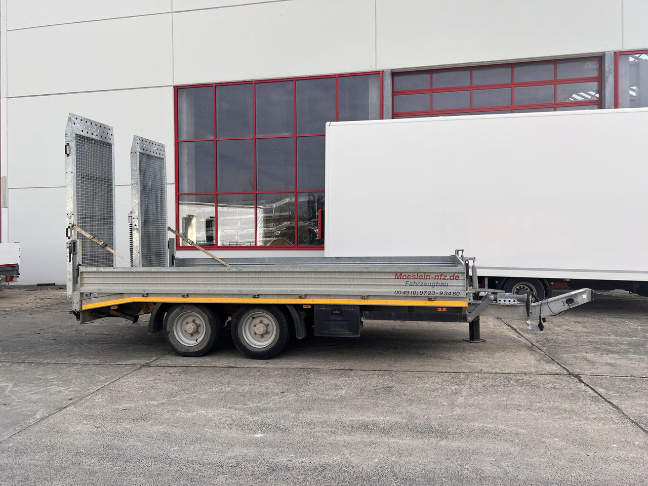 Möslein TTS 11 Schwebheim Tandemtieflader, Breite Rampen, Wenig Benutzt - Нискорамна площадка ремарке: снимка 1 Möslein TTS 11 Schwebheim Tandemtieflader, Breite Rampen, Wenig Benutzt - Нискорамна площадка ремарке: снимка 1