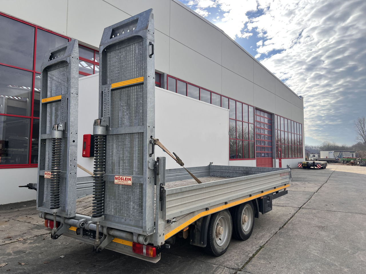 Möslein TTS 11 Schwebheim Tandemtieflader, Breite Rampen, Wenig Benutzt - Нискорамна площадка ремарке: снимка 4 Möslein TTS 11 Schwebheim Tandemtieflader, Breite Rampen, Wenig Benutzt - Нискорамна площадка ремарке: снимка 4