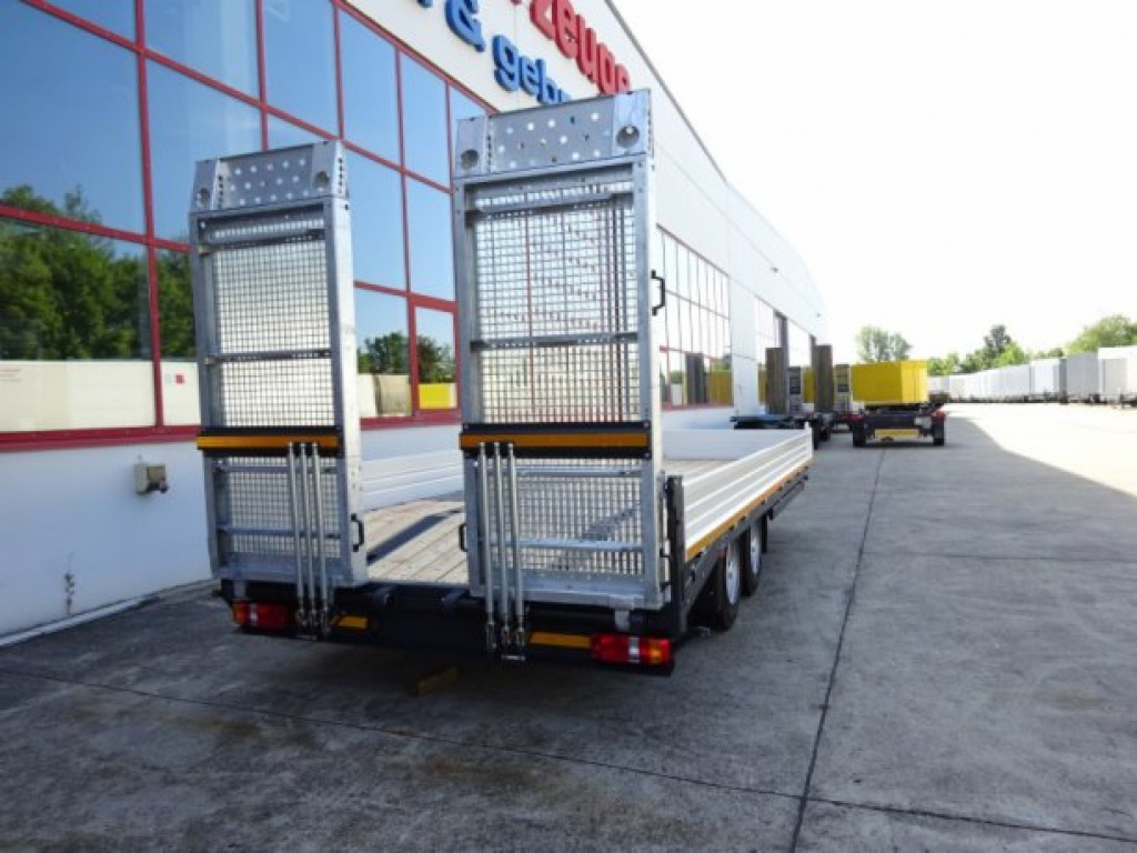Möslein TTT 13 6,2 BR Weiß Neuer 13 t GG Tandemtieflader mit Breiten Rampen - Нискорамна площадка ремарке: снимка 5 Möslein TTT 13 6,2 BR Weiß Neuer 13 t GG Tandemtieflader mit Breiten Rampen - Нискорамна площадка ремарке: снимка 5