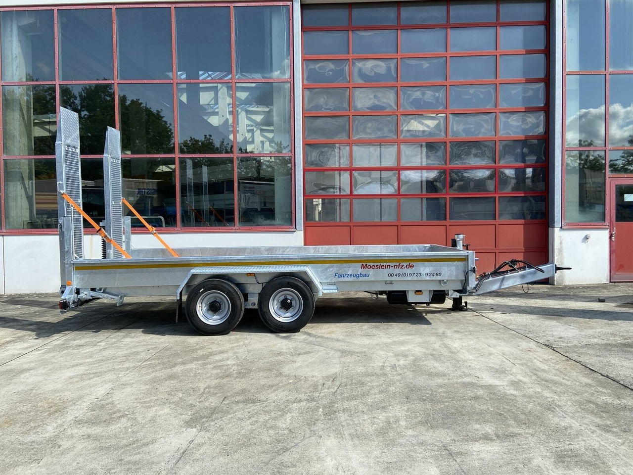 Möslein Tandemtieflader5,50 m x 2 m, Feuerverzinkt - Нискорамна площадка ремарке: снимка 1 Möslein Tandemtieflader5,50 m x 2 m, Feuerverzinkt - Нискорамна площадка ремарке: снимка 1