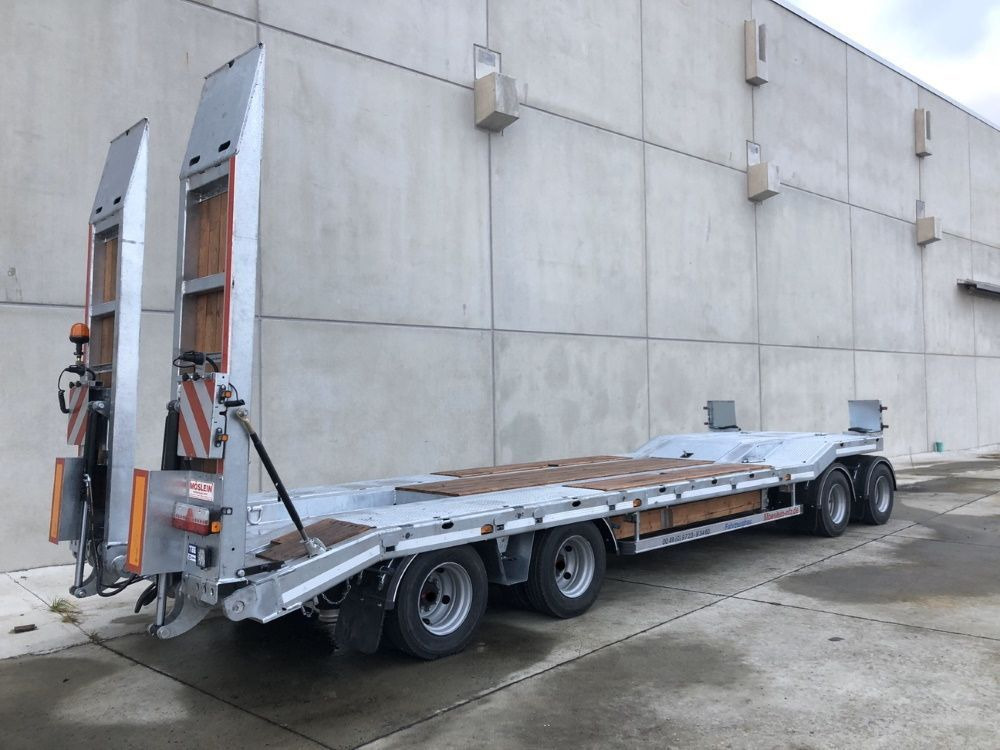 Möslein neuer 4 Achs Tieflader hydraulischen Rampen - Нискорамна площадка ремарке: снимка 4 Möslein neuer 4 Achs Tieflader hydraulischen Rampen - Нискорамна площадка ремарке: снимка 4