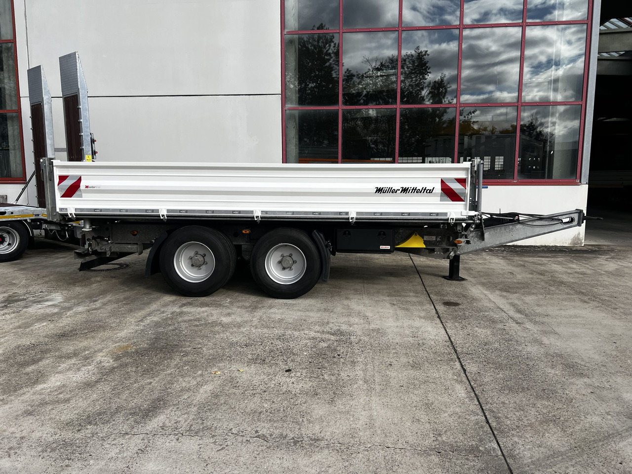 Müller Mitteltal TA-2 14,4 t Tandemkipper- Tieflader Breitbereifung NEUWERTIG - Самосвал ремарке: снимка 2 Müller Mitteltal TA-2 14,4 t Tandemkipper- Tieflader Breitbereifung NEUWERTIG - Самосвал ремарке: снимка 2