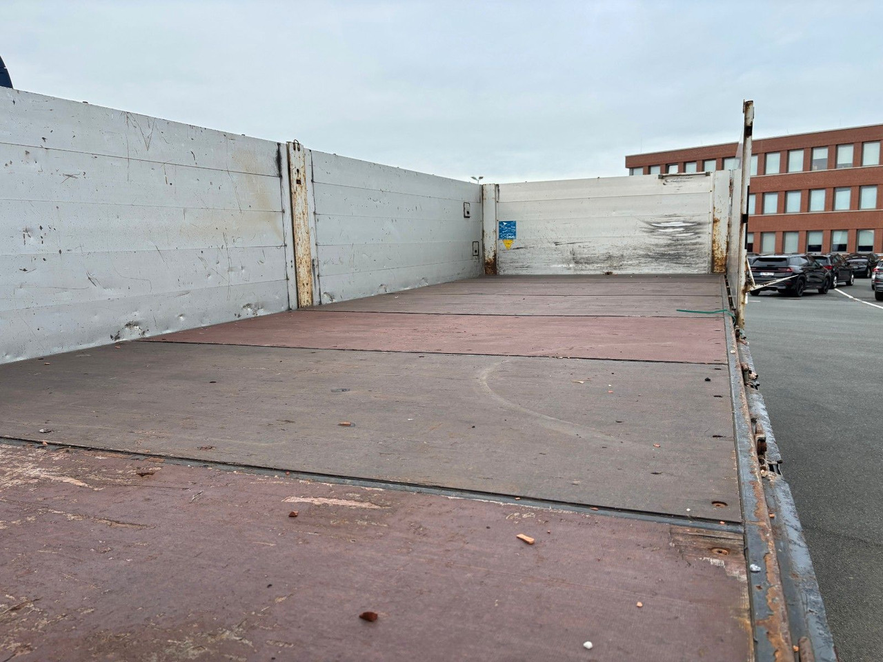 Krone AZ18 + Palettenkasten - Бордово ремарке/ Платформа: снимка 2 Krone AZ18 + Palettenkasten - Бордово ремарке/ Платформа: снимка 2