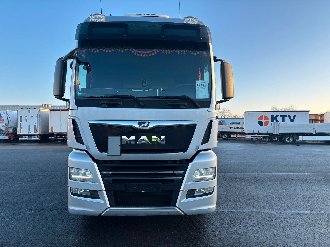MAN TGX 18.510 XXL Retarder ACC LGS - Влекач: снимка 2 MAN TGX 18.510 XXL Retarder ACC LGS - Влекач: снимка 2