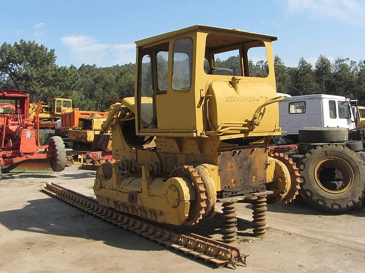 CATERPILLAR D6C (PIEZAS / DESGUACE) - Булдозер: снимка 1 CATERPILLAR D6C (PIEZAS / DESGUACE) - Булдозер: снимка 1