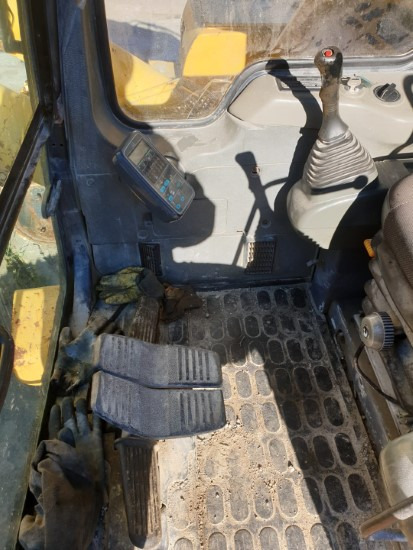 KOMATSU PC600 (CABINA) - Кабина и интериор за Строителна техника: снимка 4 KOMATSU PC600 (CABINA) - Кабина и интериор за Строителна техника: снимка 4