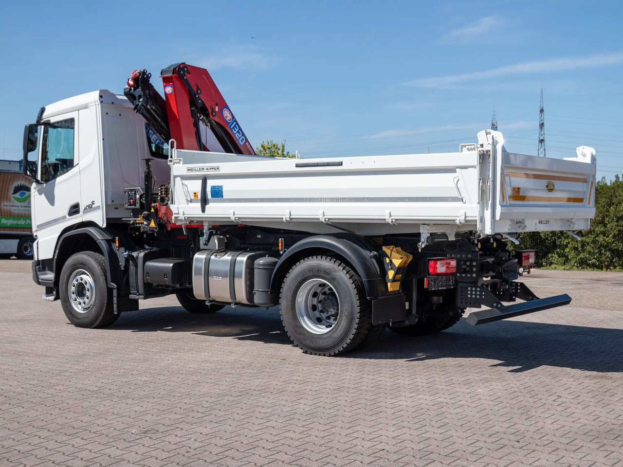 DAF FA XDC 370 Krankipper DAF XDC 370 FA Meiller Krankipper HMF - Камион с кран, Самосвал камион: снимка 5 DAF FA XDC 370 Krankipper DAF XDC 370 FA Meiller Krankipper HMF - Камион с кран, Самосвал камион: снимка 5
