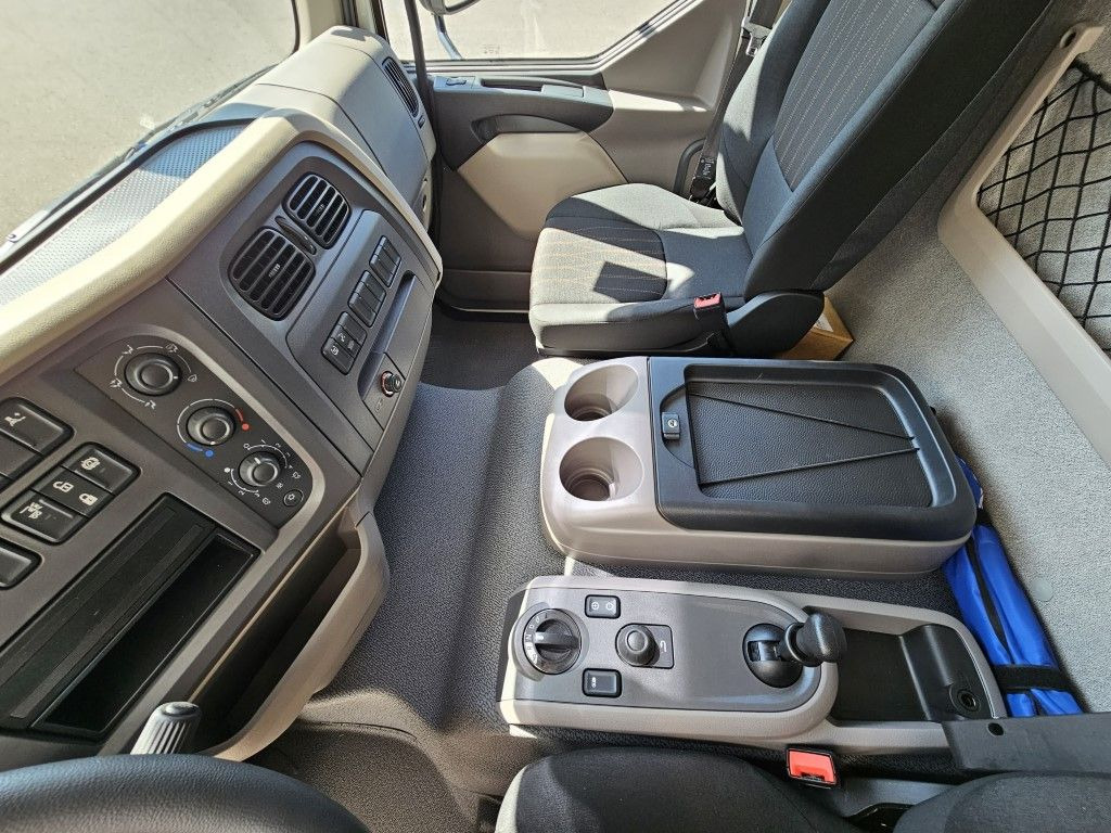 Лизинг на DAF LF 210 7,49t Spier Pritsche-Plane LBW Tageszulas DAF FA LF 210 08t Spier Pritsche mit LBW DAF LF 210 7,49t Spier Pritsche-Plane LBW Tageszulas DAF FA LF 210 08t Spier Pritsche mit LBW: снимка 13