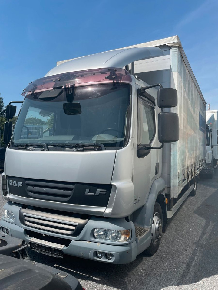 DAF LF45.180 - Брезентов бус: снимка 2 DAF LF45.180 - Брезентов бус: снимка 2